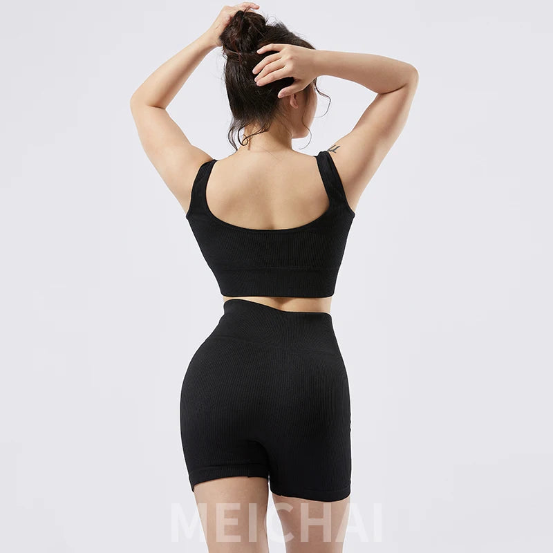 Ensemble Fitness Chloé – Brassière et Short Sans Coutures Côtelés