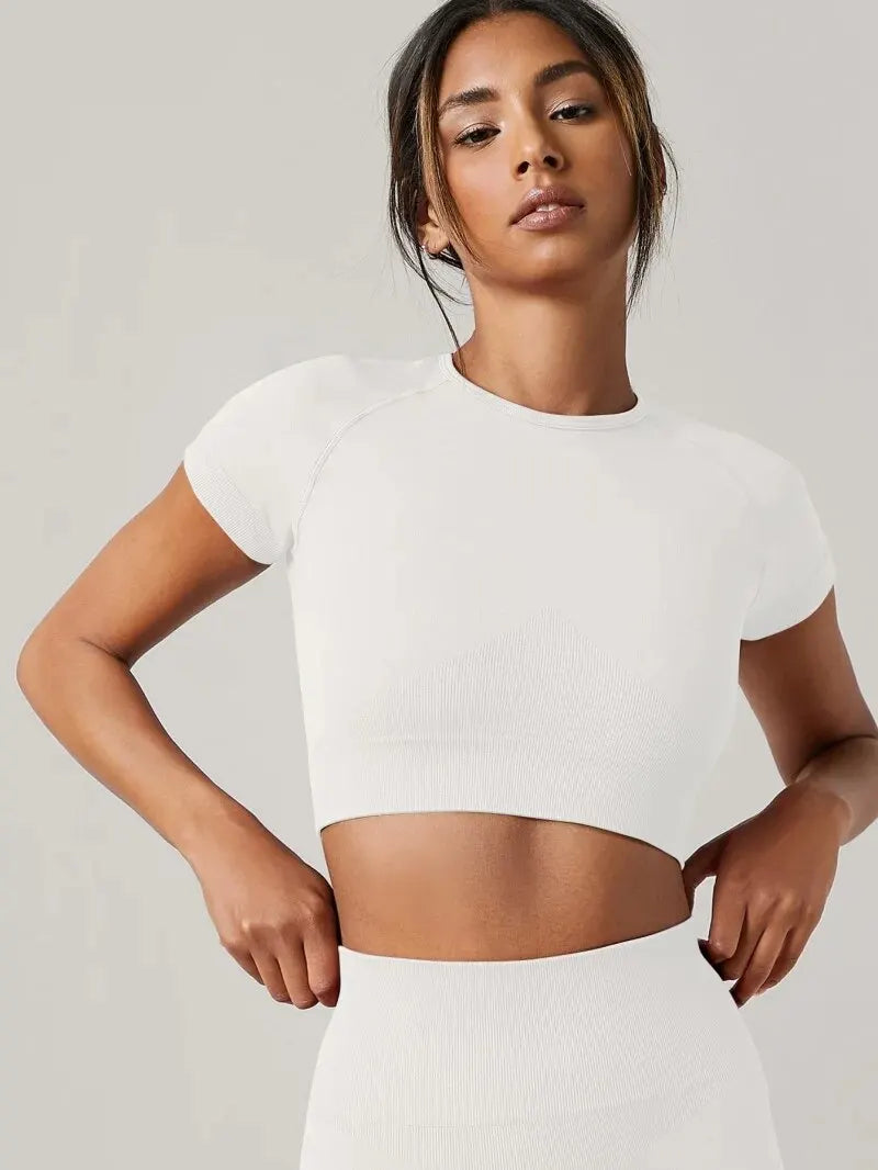 T-shirt Fitness Eva – Haut de Sport Sans Coutures à Manches Courtes