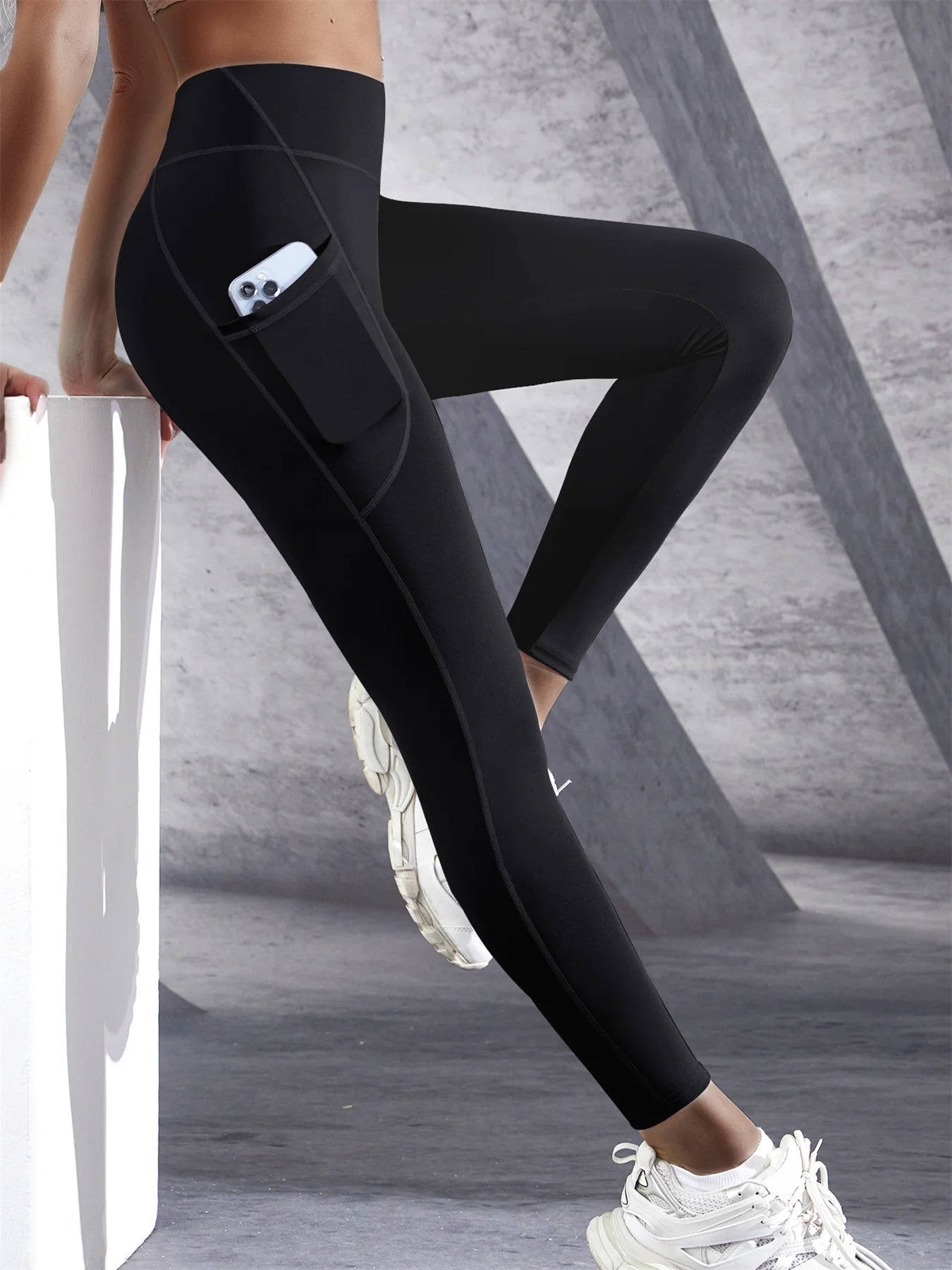 Legging Fitness Jade – Taille Haute avec Poches & Effet Push-Up