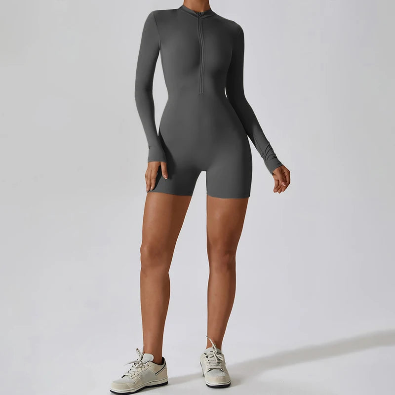 Combinaison Fitness Clara – Jumpsuit Court avec Fermeture Éclair