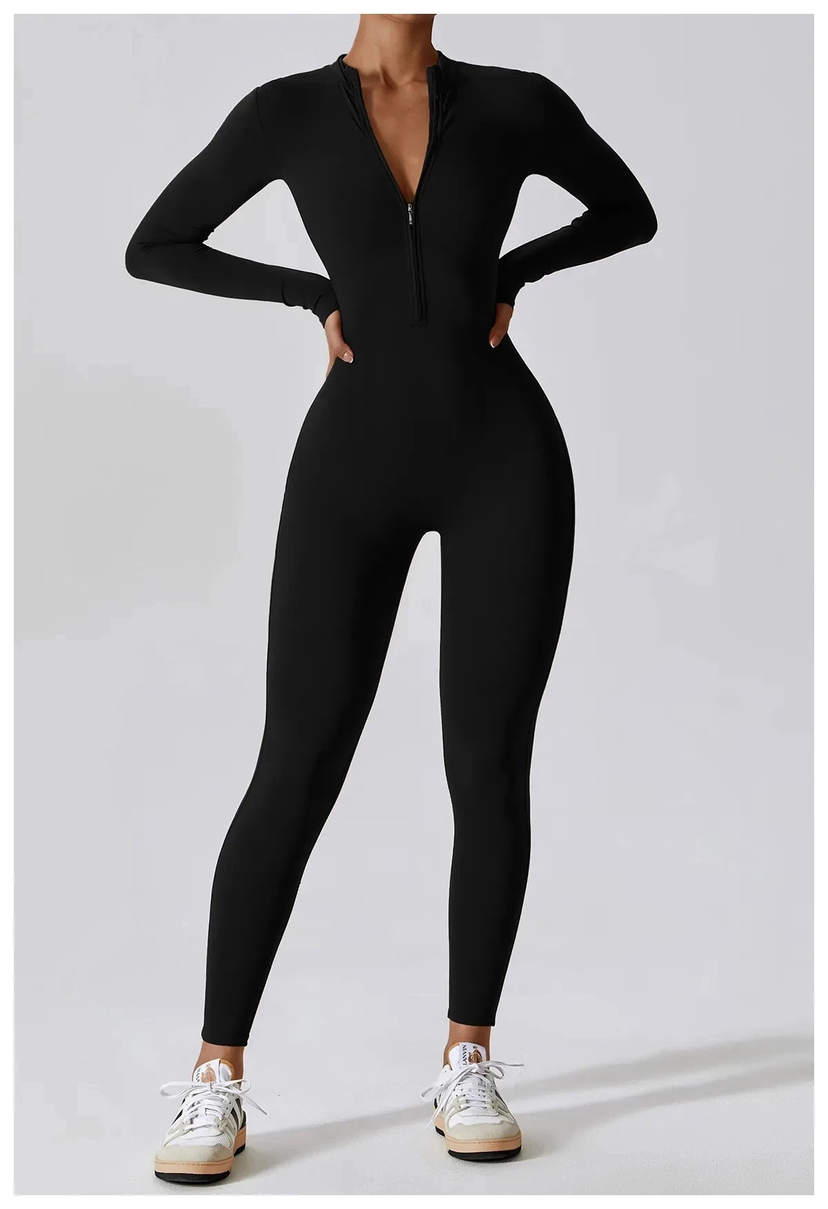 Combinaison Fitness Clara – Jumpsuit Court avec Fermeture Éclair